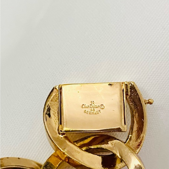Authentic Vintage Christian Dior 1968 Germany Gold Tone Link Bracelet Signed - Picture 7 of 10